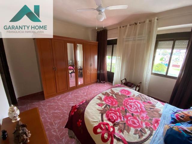 Casa en venta en Martos. Casa con piscina y nave en Monte Lope Álvarez. Casas.
