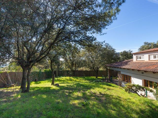 Casa en venta en Matadepera. CASA CON EXCELENTE DISTRIBUCIÓN. Casas.
