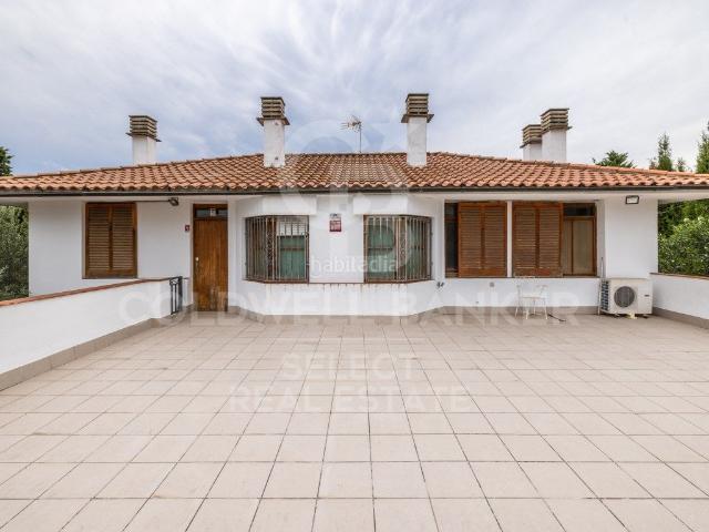 Casa en venta en Matadepera. Casa en venta en el centro de Matadepera. Casas.