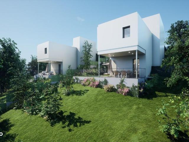 Casa en venta en Matadepera. Preciosa casa con piscina en Matadepera. Casas.