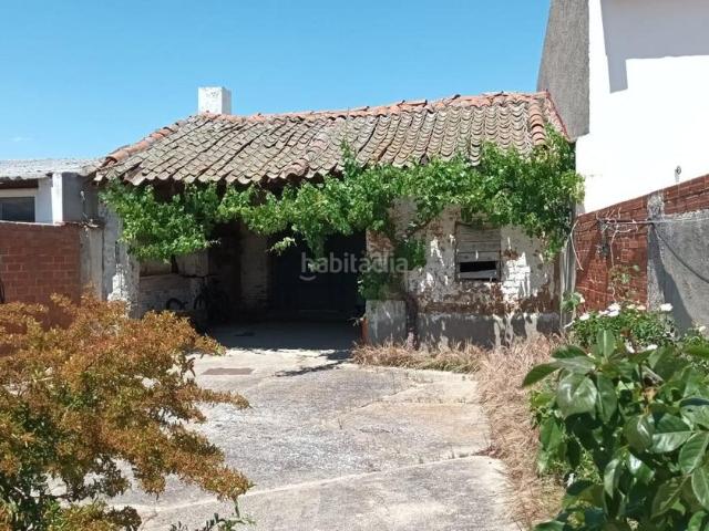 Casa en venta en Matapozuelos. Oportunidad Casa en Matapozuelos de cuatro dormitorios. Casas.