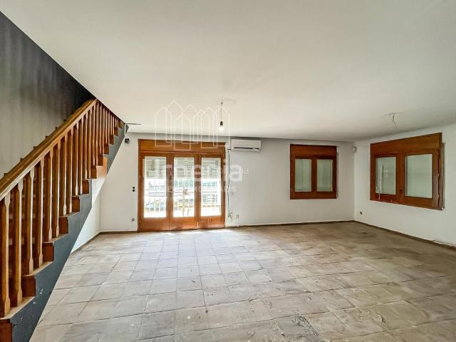 Casa en venta en Mataró, Urbanitzacions. Magnífica vivienda unifamiliar situada en una de las zonas residenciales más privilegiadas de Mataró, Camí de Valldeix. Casas.