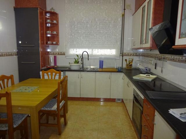 Casa en venta en Mataró, Vista Alegre. Casa para entrar a vivir !. Casas.