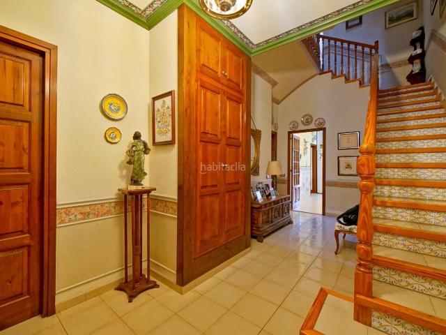 Casa en venta en Mataró, Centre. De 300m2+ patio 80m2+garaje. Casas.