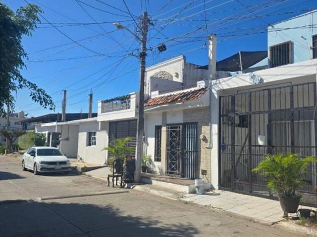 CASA EN VENTA EN MAZATLAN, SINALOA COLONIA FRANCISCO VILLA