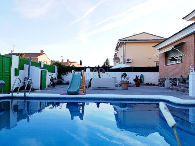 Casa en venta en Meco, Meco pueblo. Casas.