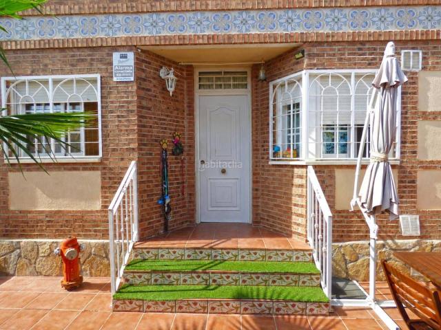 Casa en venta en Meco, Urb. Belvalle. Chalet en venta en Meco. Casas.