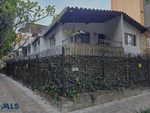 Casa En Venta En Medellin En Rosales V362986