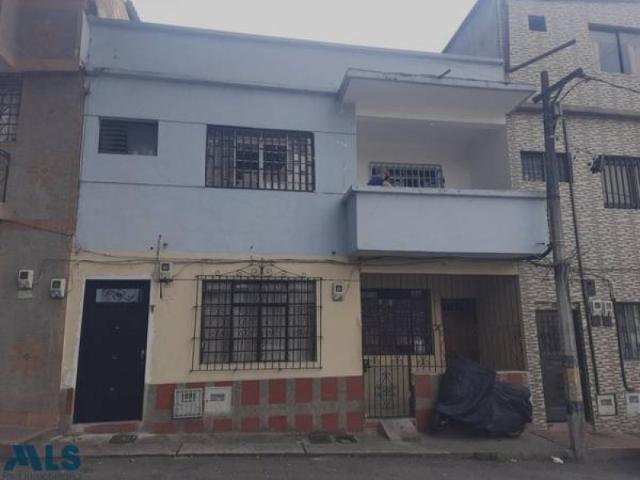 Casa En Venta En Medellin En Sucre V350386