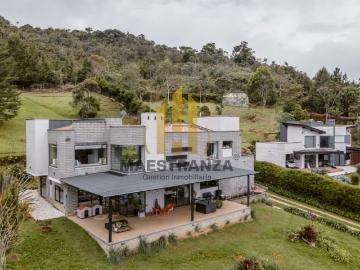 Casa En Venta En Medellin En Santa Elena V353618