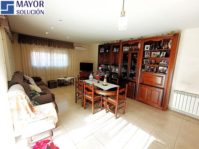 Casa en venta en Medinyà. OPORTUNIDAD PARA INVERSORES. Casas.