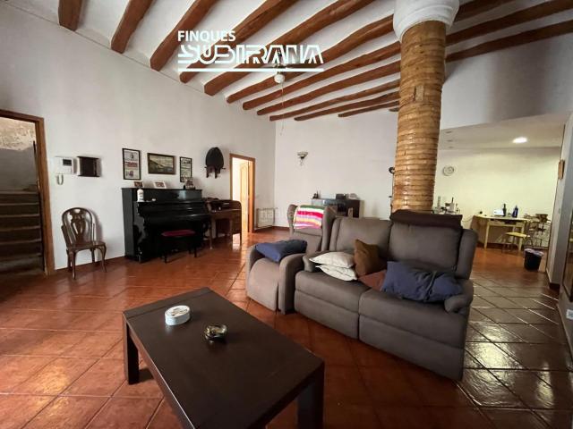 Casa en venta en Mediona. CASA AMB DOS PISOS INDEPENDENTS EN VENDA A SANT JOAN DE MEDIONA. Casas.