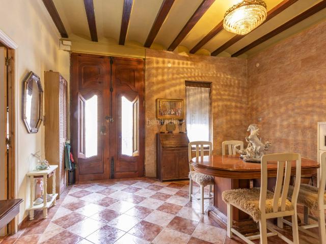 Casa en venta en Meliana. Casa de pueblo con terraza y encanto tradicional en Roca Meliana. Casas.