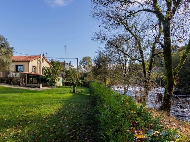 Finca/Casa Rural en venta en Melide, A Coruña