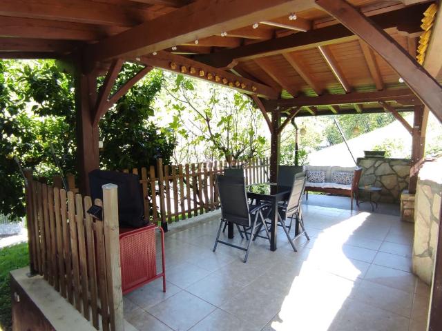 Casa en venta en Mendaro. Oportunidad en Mendaro: Casa con terreno, garaje y sol todo el día. Casas.