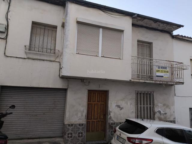 Casa en venta en Mengíbar. vivienda para reformar en el centro del pueblo. Casas.