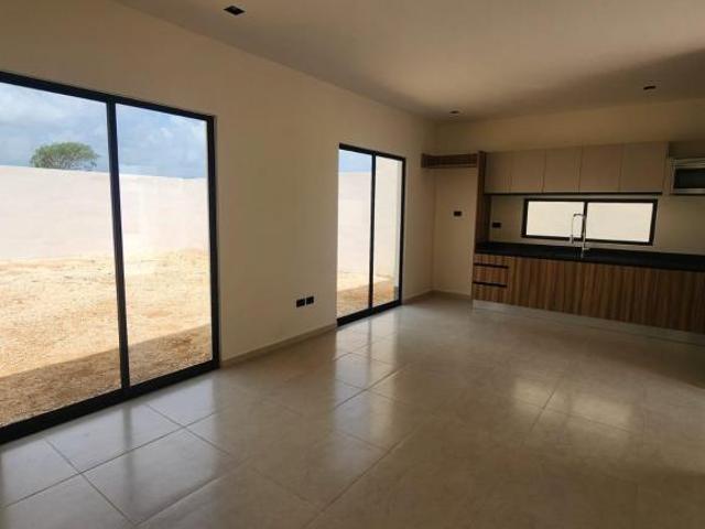 Casa en Venta en Mérida, Tixcacal ENTREGA INMEDIATA