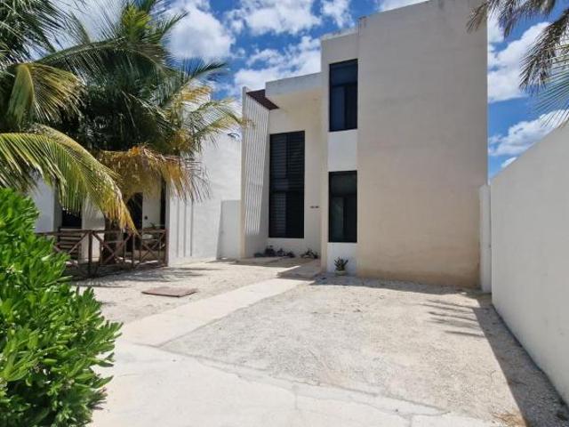 CASA EN VENTA EN MERIDA, PUERTO PROGRESO, COMPLETAMENTE AMUEBLADA, HABITACION EN PLANTA BAJA