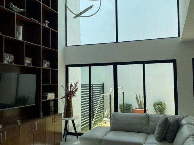 CASA EN VENTA EN METEPEC
