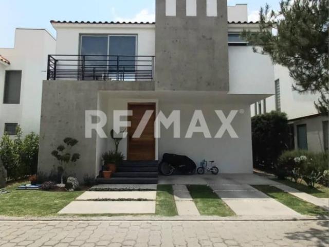 CASA EN VENTA EN METEPEC