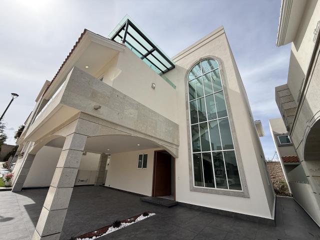 Casa en Venta en Metepec  Gran Quinta Luxury Residencial con Roof Garden, Casa Club