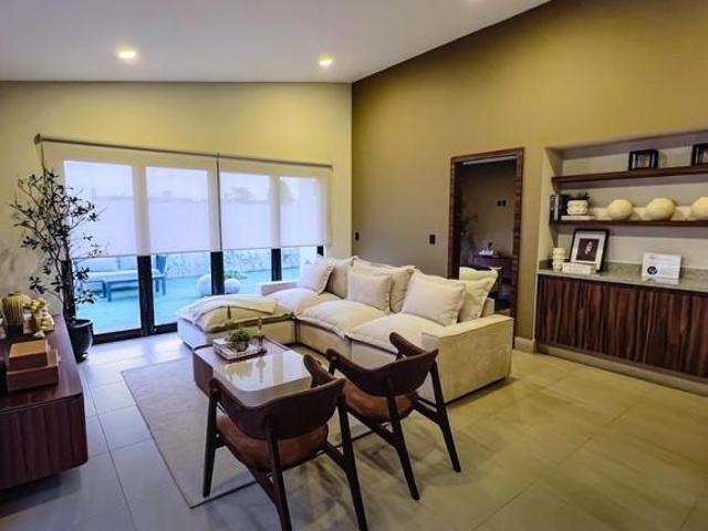 Casa en venta en Metepec, Fraccionamiento privado CONDADO DEL VALLE
