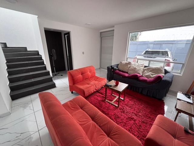 Casa en Venta en Metepec, San Miguel Totocuitlapilco