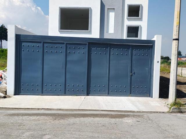 Casa en Venta en Metepec, San Miguel Totocuitlapilco