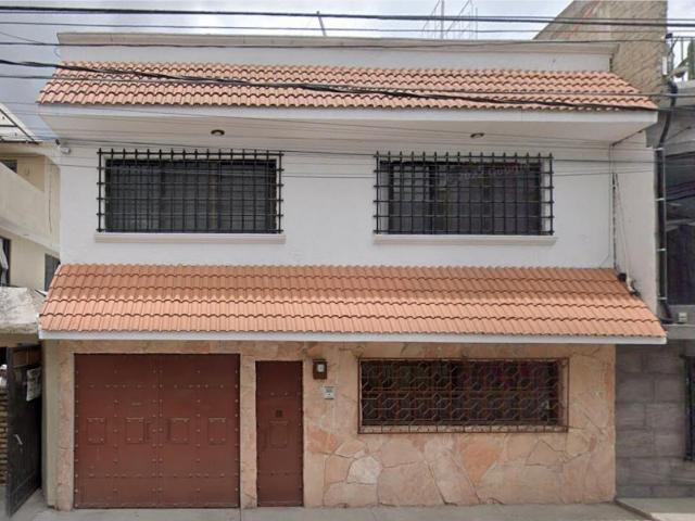 Casa en venta en Metropolitana Tercera Sección, Nezahualcóyotl, México