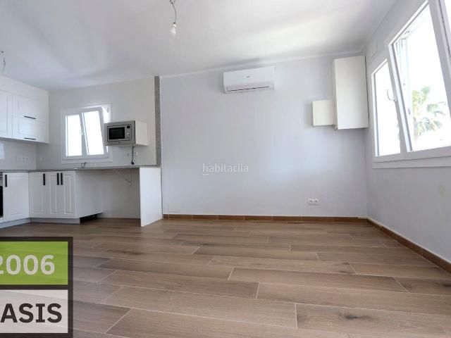 Casa en venta en Miami Platja, Centre Costa Dorada. Casa independiente en el centro de Miami. Casas Miami.