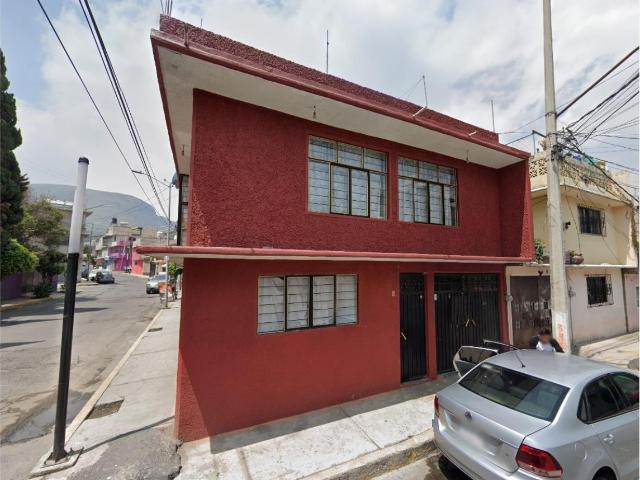 Casa en venta en Miguel de la Madrid Hurtado, Iztapalapa, Ciudad de México