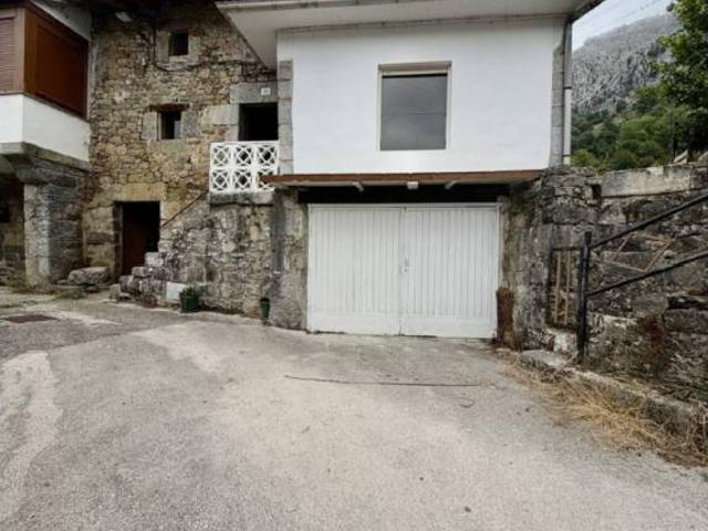 Casa en Venta en Miera
