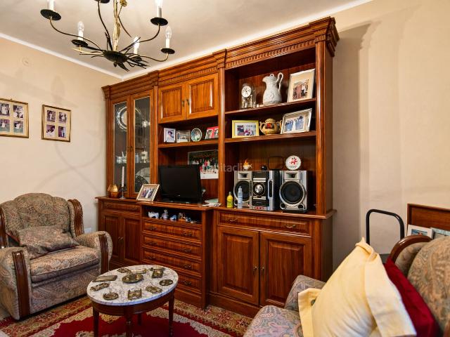 Casa en venta en Mieres, Santa Marina Polígono. CASA EN VENTA EN MIERES, UJO. Casas.