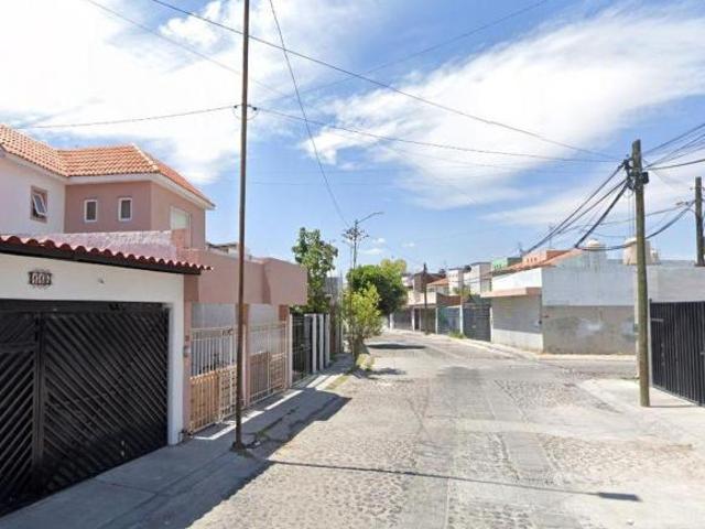 CASA EN VENTA EN MISIÓN DE SAN PATRICIO CELEYA