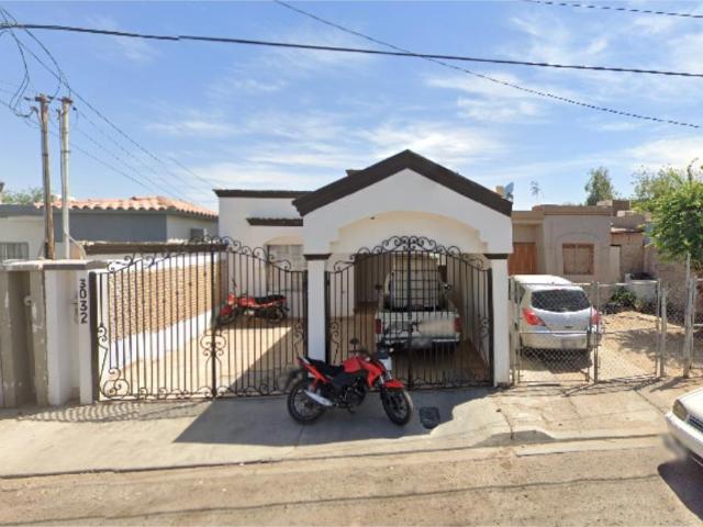 Casa en venta en Misión del Valle, Mexicali, Baja California