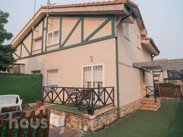 Casa en venta en Miraflores de la Sierra. Casas Miraflores de la.