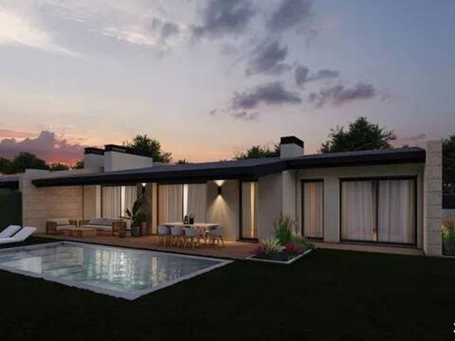 Casa en Venta en Miraflores de La Sierra
