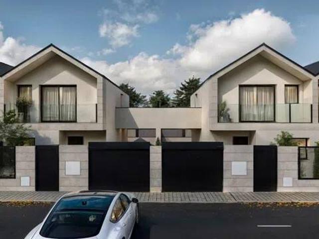 Casa en Venta en Miraflores de La Sierra