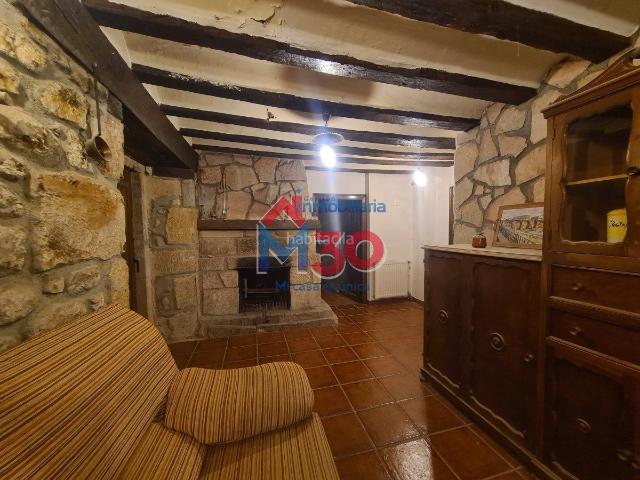 Casa en venta en Miranda de Ebro, Crucero Aquende. Casa en venta en Ayuelas, 3 dormitorios. Casas Miranda de.