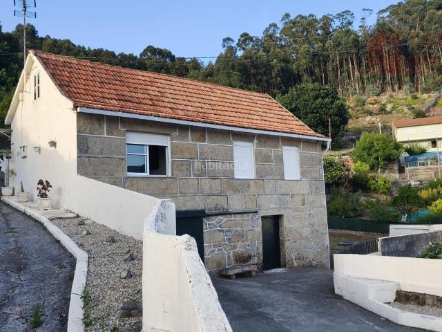 Casa en venta en Moaña. Casa de piedra con vistas a la ría de Vigo a 5 minutos de Vigo. Casas.