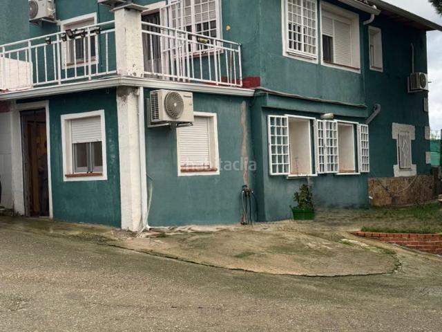 Casa en venta en Molar El. El hogar donde desconectar: finca rústica con casa, piscina y jardín. Casas Molar.