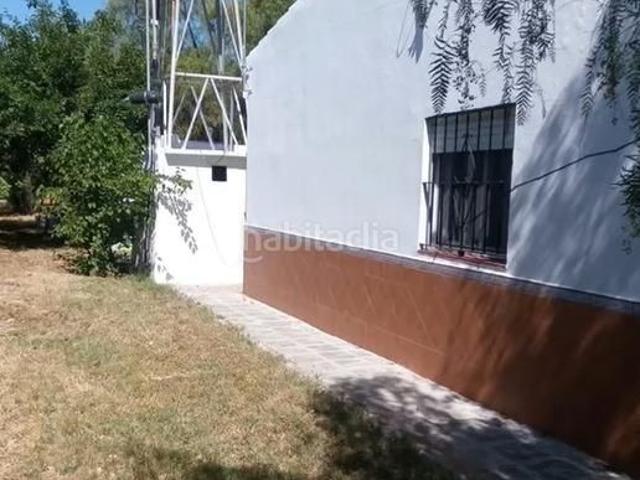 Casa en venta en Molares Los. EXCLUSIVA FINCA RÚSTICA A 5 MINUTOS DE UTRERA TU PROPIO PARAÍSO PRIVADO. Casas Molares.