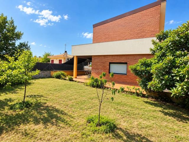 Casa en venta en Molins de Rei. CASA DE ALTO STANDING EN VENTA EN LA ZONA DE RIERA NOVA DE MOLINS DE REI. Casas Molins de.
