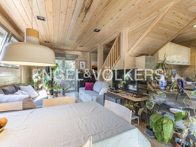 Casa en venta en Molins de Rei. Tu refugio de diseño en Collserola Naturaleza, paz y vistas de cine a un paso de Barcelona. Casas Molins de.