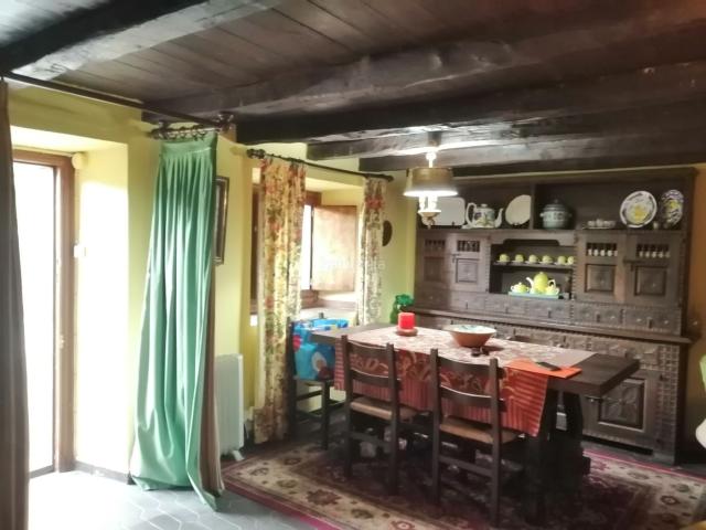 Casa en venta en Molledo. Casa con Finca en venta en Molledo, 4 dormitorios. Casas.