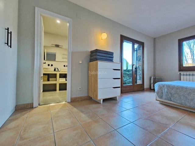 Casa en venta en Molló Pirineos. Espectacular chalet independiente en venta con piscina y vistas panorámicas. Casas.