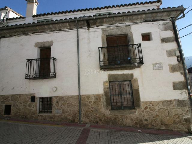 Casa en venta en Mombeltrán. Casas.