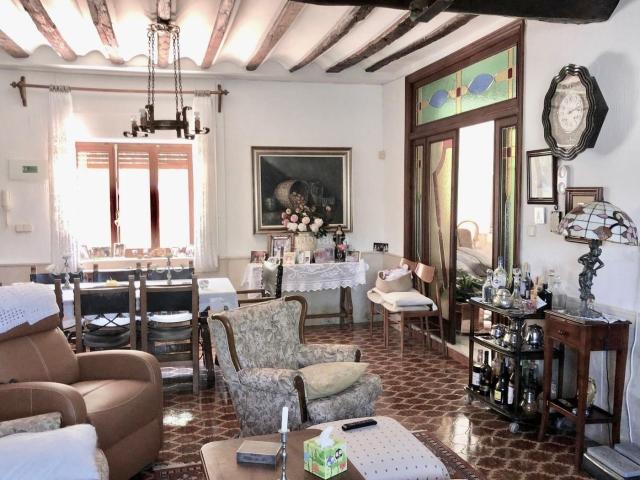 Casa en venta en Monòver. Casas.