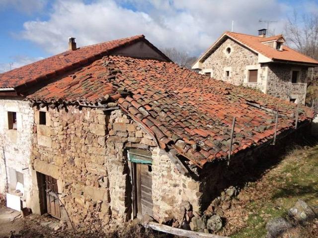 Casa en Venta en Monasterio de La Sierra
