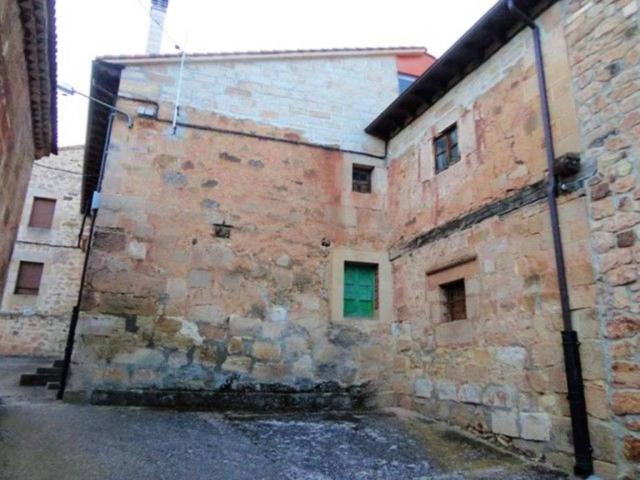 Casa en Venta en Moncalvillo